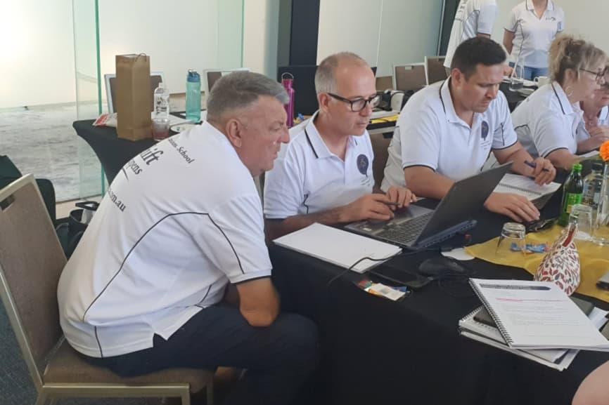 idta students helping each other while learning to trade 866px Day Trading Academy Course Graduates
